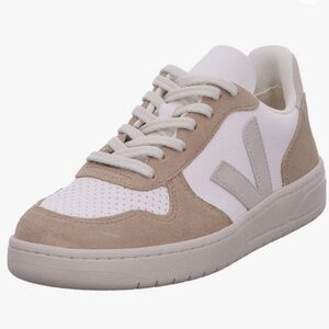 Veja V-90 Shoes Size 8